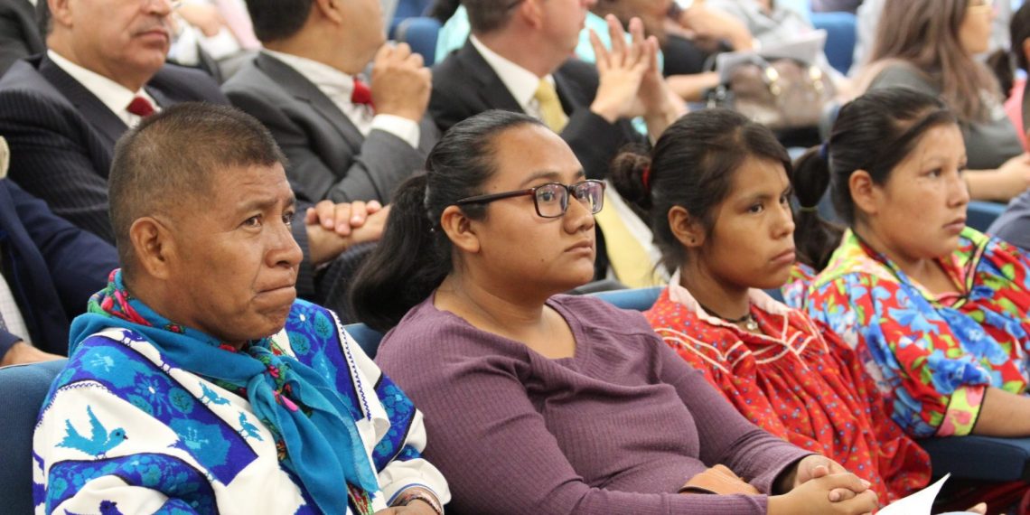 Discuten sobre los derechos de los pueblos indígenas