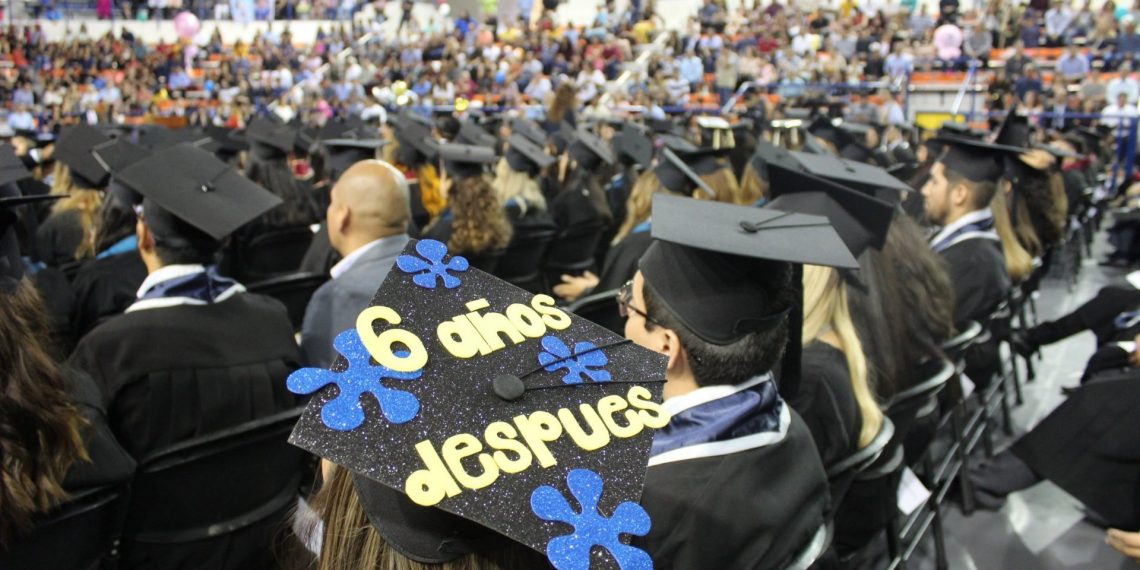 Celebran su culminación de estudios
