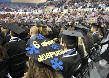 Celebran su culminación de estudios