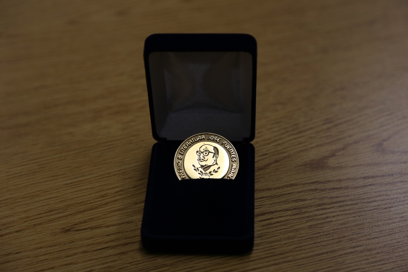 LA UACJ entrega los premios Fuentes Mares y Rousset Banda