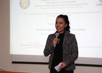 Alumnos de maestría presentan sus proyectos de intervención