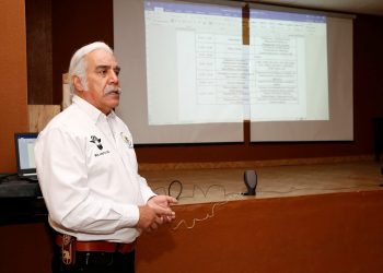 Imparten curso sobre enfermedades exóticas