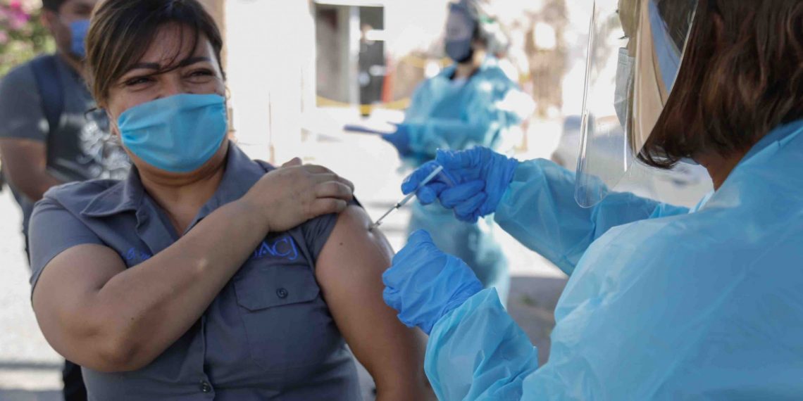 Se une UACJ a campaña nacional de vacunación contra la influenza