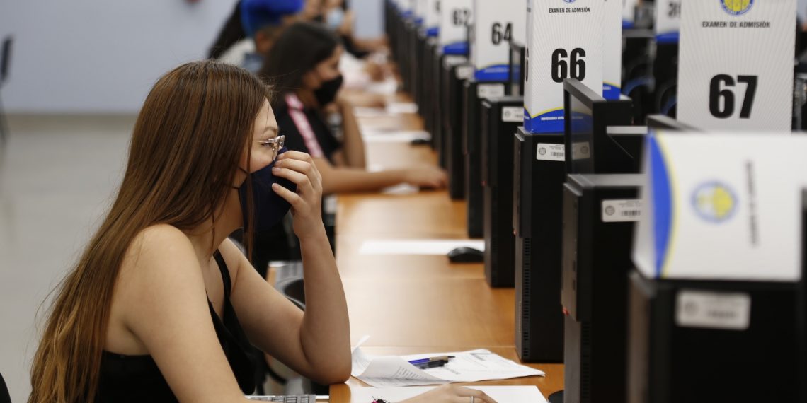 Inicia la aplicación de los exámenes de admisión a la UACJ