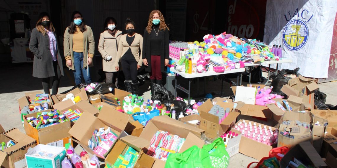 Realiza UACJ donación a comunidad migrante