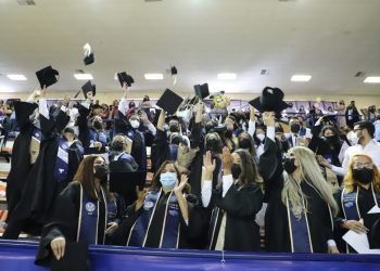 Se gradúan 892 del ICSA