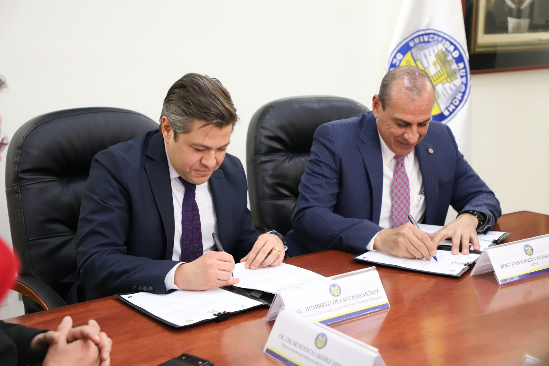 La UACJ y el COBACH firman acuerdo de colaboración
