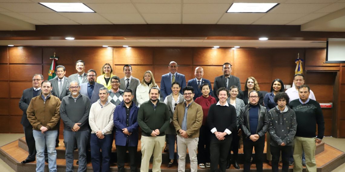 La UACJ presenta a sus nuevos docentes