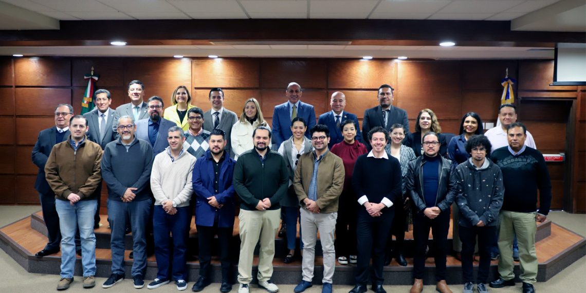 La UACJ presenta a sus nuevos docentes