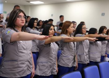 Toman protesta 58 alumnos de Trabajo Social