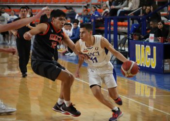 En basquetbol se impone la UACJ ante la UACH