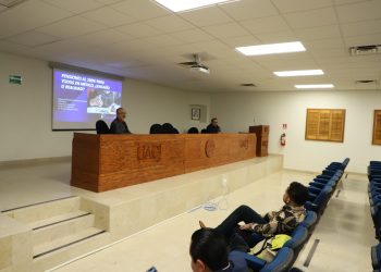 Imparten conferencia “Pensiones al 100 % para todos en México: ¿Verdad o engaño?”