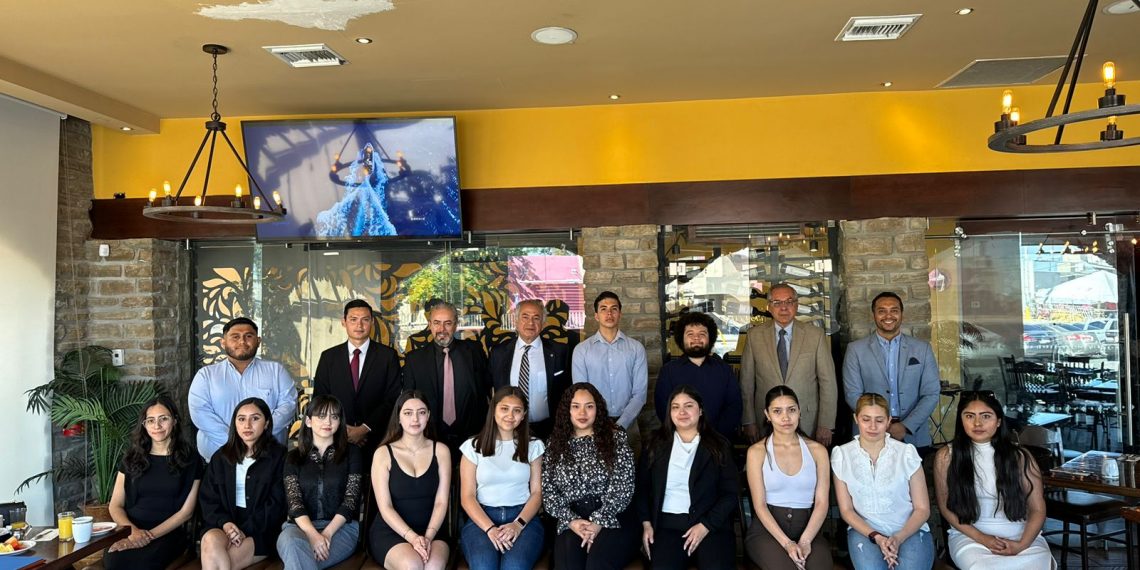 Estudiantes de Derecho rumbo a la excelencia