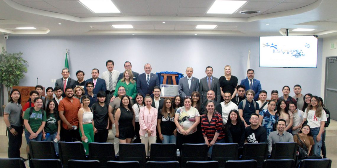 Finanzas de la UACJ recibe constancia de calidad académica