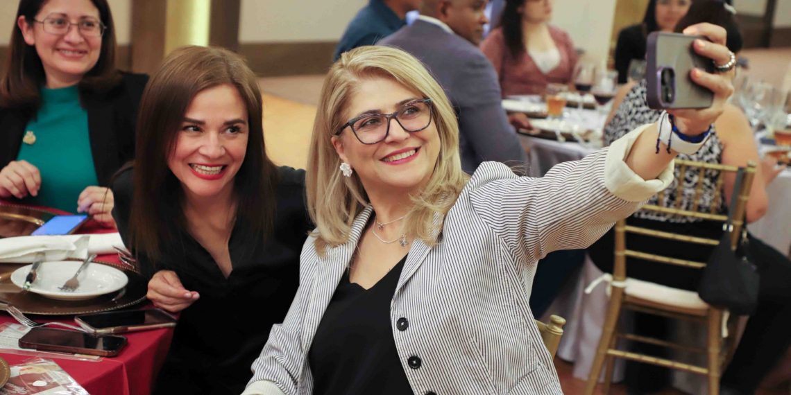 Celebran su día, maestros del ICSA |GALERÍA