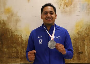 Plata para la UACJ en karate do