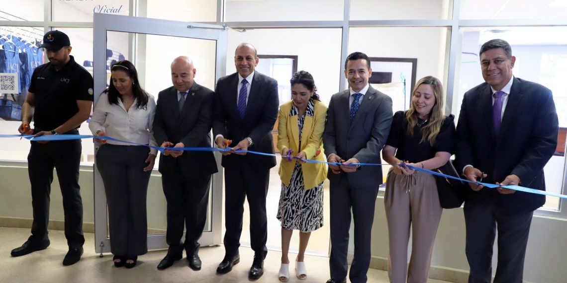 Ciudad Universitaria estrena librería y tienda con sello UACJ