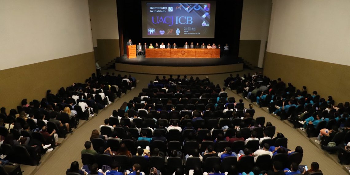 Dan la bienvenida a estudiantes de nuevo ingreso del ICB