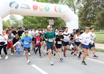 Corre la UACJ para visibilizar la lucha contra el cáncer cervicouterino [GALERÍA]