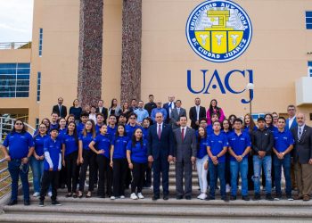 Rector da la bienvenida a la primera generación de la Licenciatura en Derecho de la División Cuauhtémoc