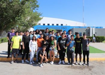 Recorren instalaciones deportivas alumnos de nuevo ingreso a la UACJ