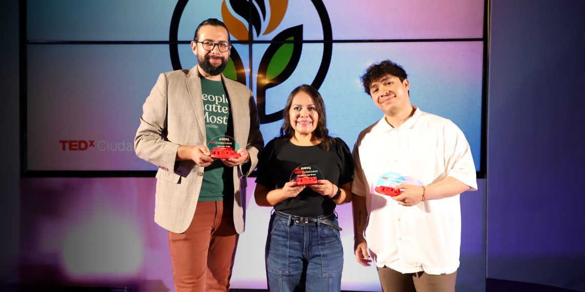 Comparten lo aprendido en la UACJ durante charlas TED