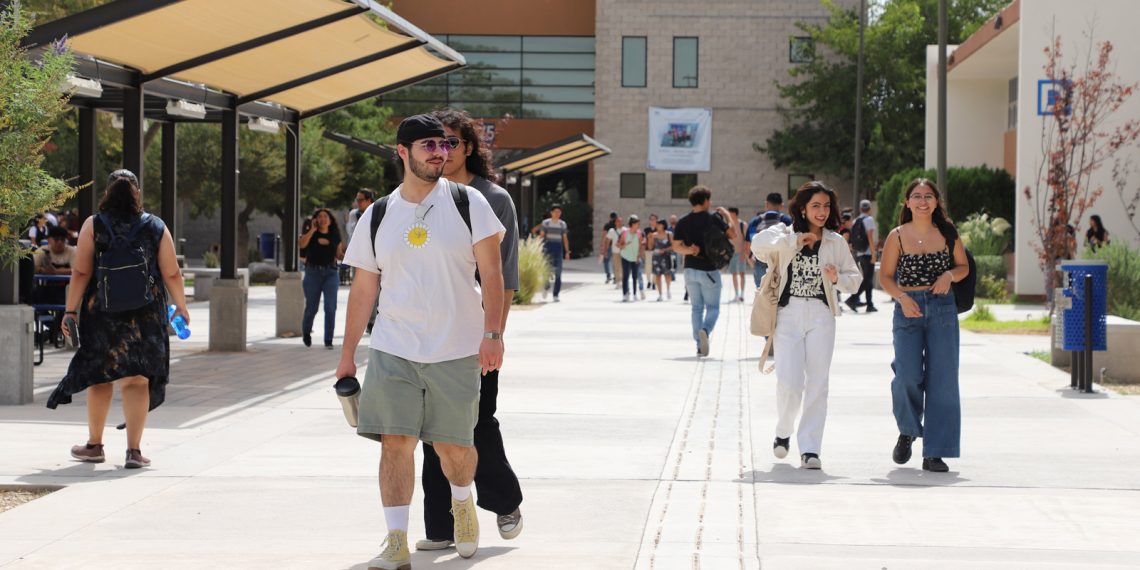 UACJ inicia un nuevo semestre escolar