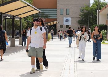 UACJ inicia un nuevo semestre escolar