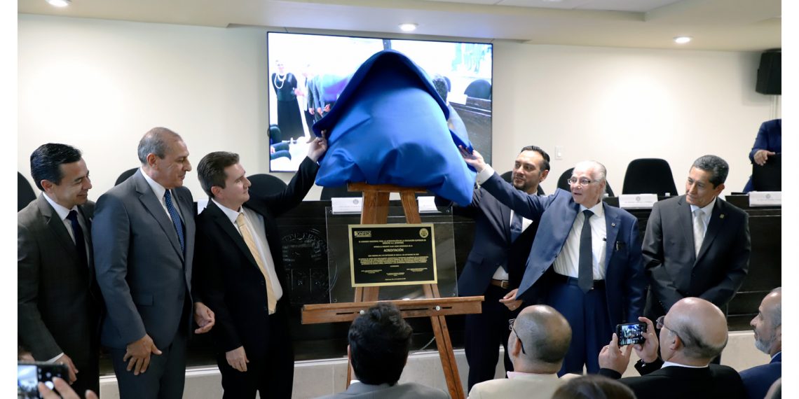 UACJ celebra la acreditación de la Licenciatura en Derecho de Ciudad Universitaria