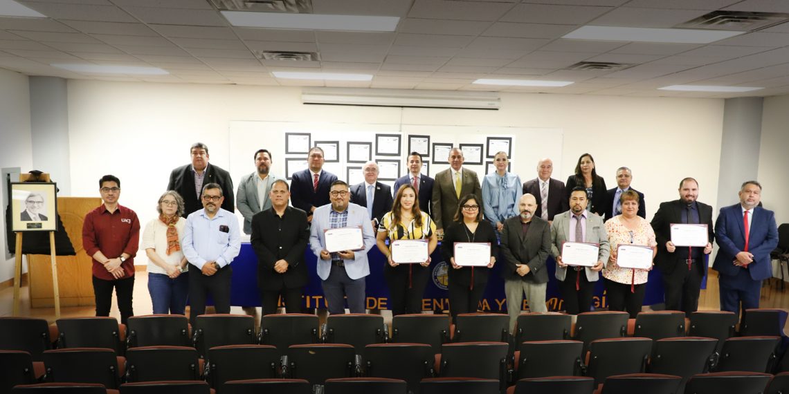 Son certificados programas de ingeniería de la UACJ