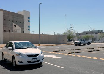 Galería | Inauguran estacionamiento en el área de las artes de la UACJ