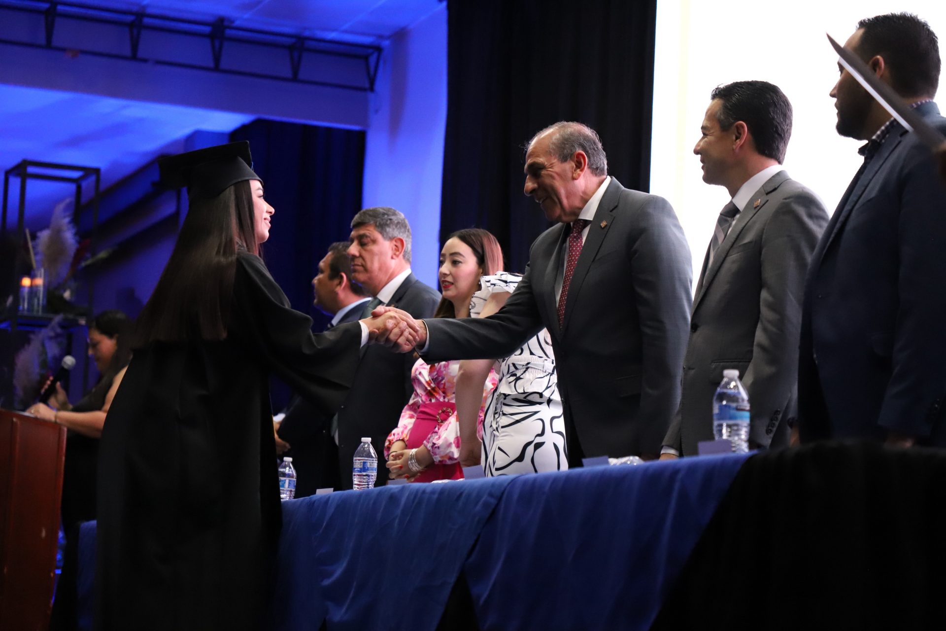 UACJ celebra la graduación de una generación más de profesionistas