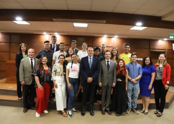 Estudiantes internacionales eligen estudiar en la UACJ