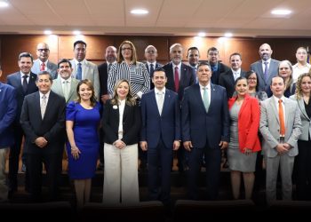Gestión 2024-2030 de la UACJ presenta a su equipo de trabajo