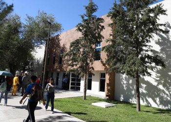 Galería | UACJ reinaugura edificio en el ICSA