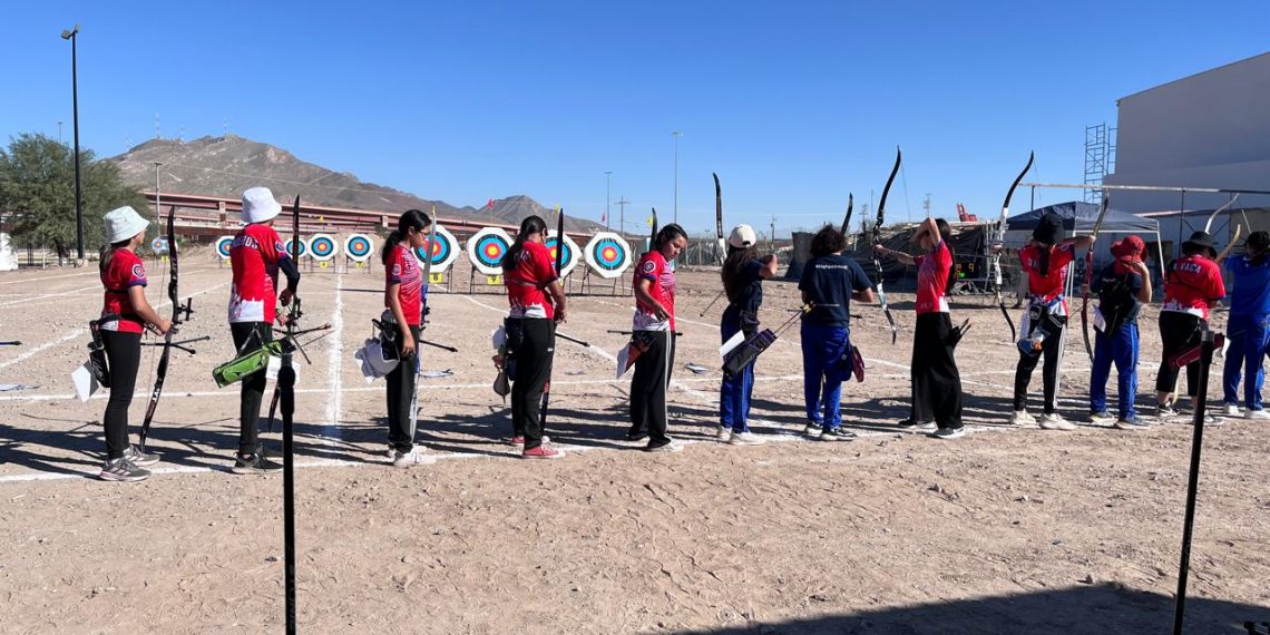 Realizan con éxito Primer Torneo de Fuerzas Básicas de Tiro con Arco UACJ