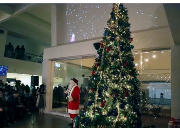 La UACJ enciende su espíritu navideño
