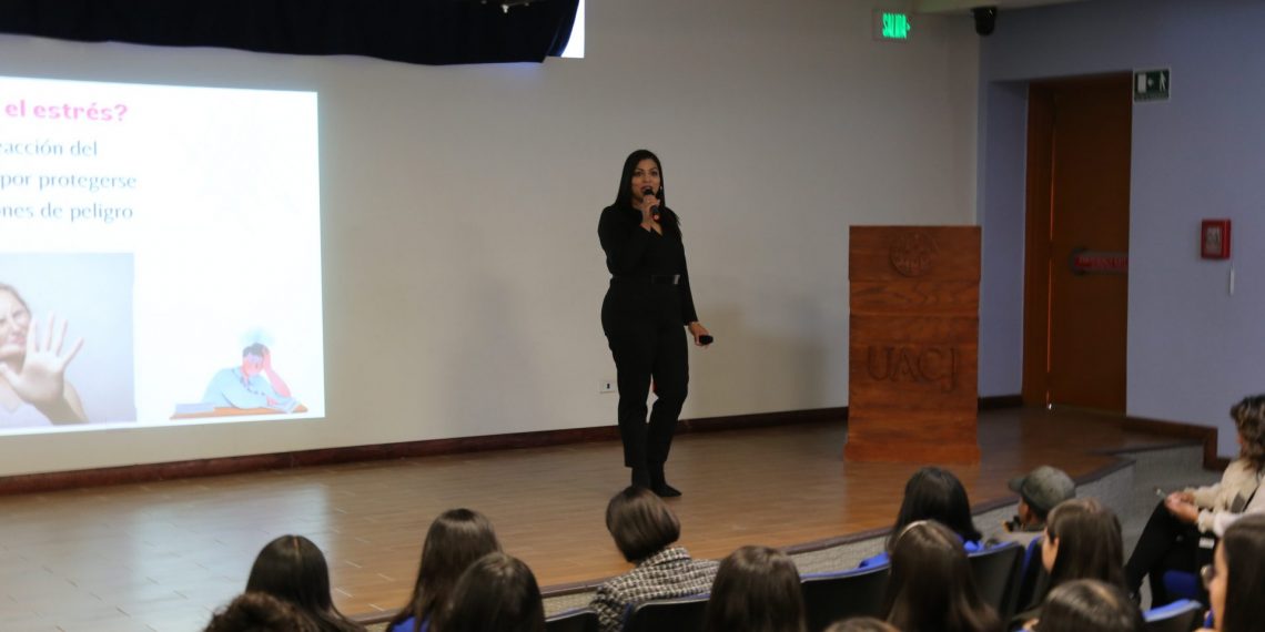 Se lleva a cabo el 11.° Coloquio de Investigación Educativa en la Extensión Cuauhtémoc