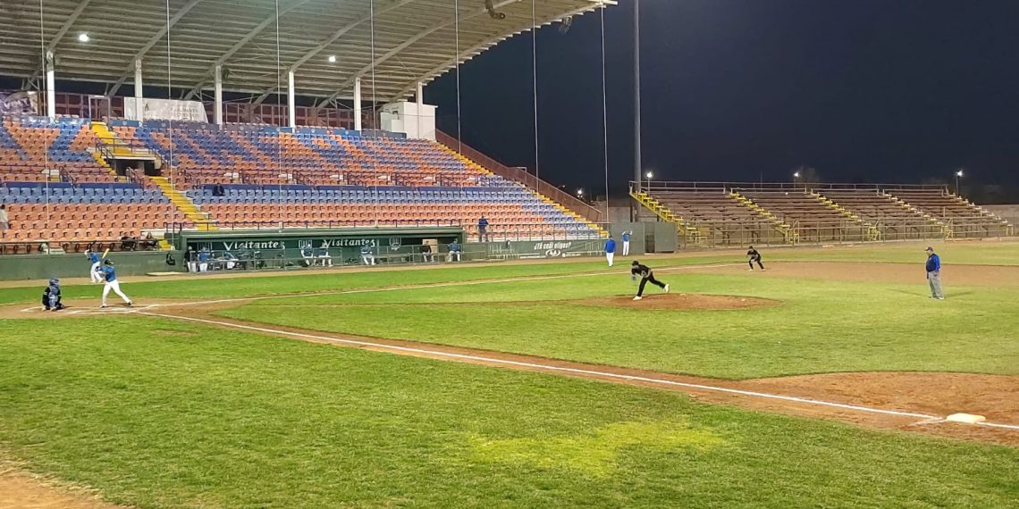 Extensión Cuauhtémoc celebra su primer encuentro de beisbol