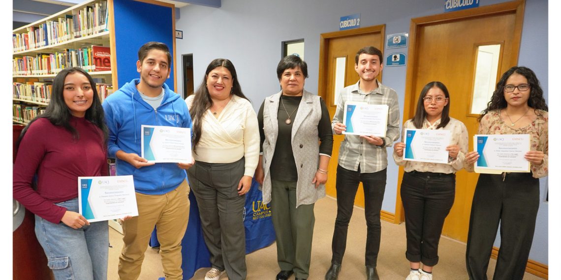 Alumnos de Nuevo Casas Grandes conquistan concurso literario