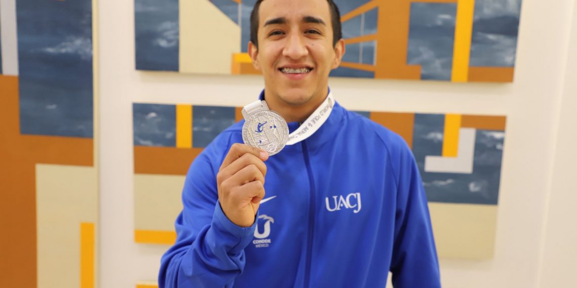 Alumno de la UACJ rompe récord y termina en segundo lugar en Mundial de Pole Sport