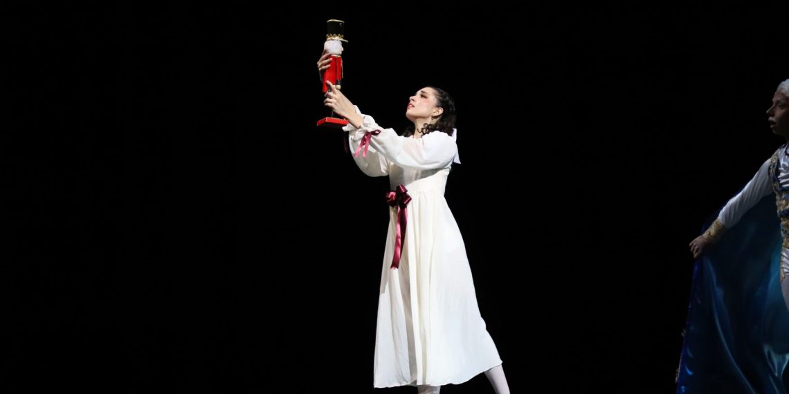 Juarenses se sumergen en la magia de la Navidad con El Cascanueces