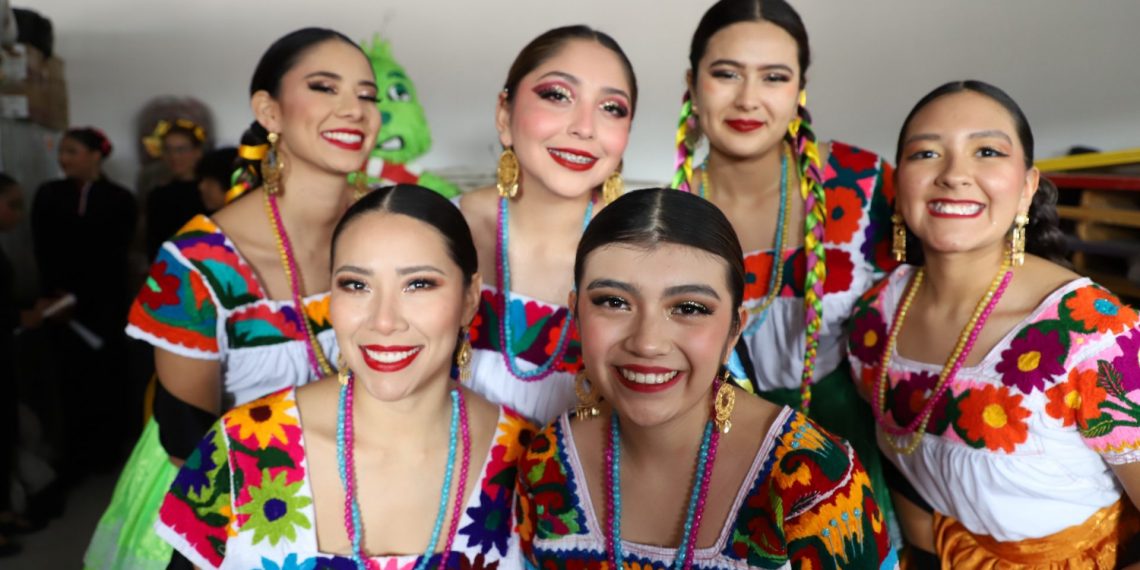 Viven la cultura, el arte y deporte en el Centro Comunitario UACJ