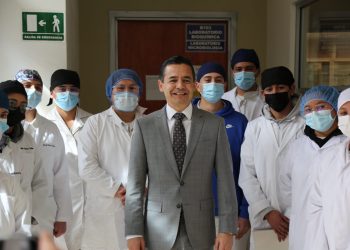 Da la bievenida rector de la UACJ a estudiantes de la Extensión Multidisciplinaria en Cuauhtémoc