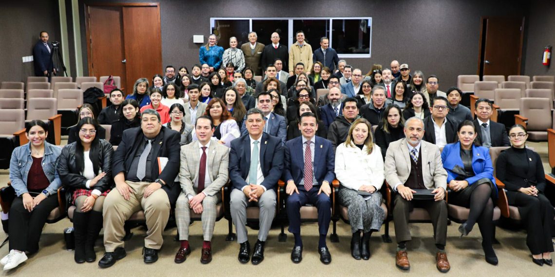 Nuevos consejeros inician funciones en la UACJ