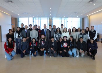 Visita rector de la UACJ la Extensión Multidisciplinaria en Ciudad Universitaria