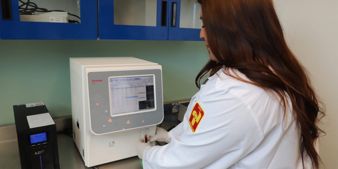 La UACJ abre servicios de laboratorio para la comunidad universitaria y público en general