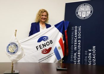 La Dra. Silvia María Ramos Valenzuela fortalece lazos académicos entre Paraguay y la UACJ