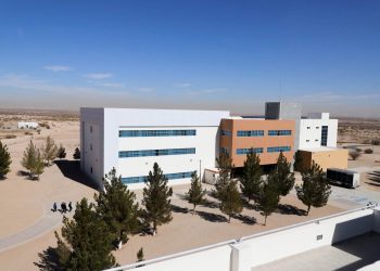 Compromiso y solidaridad en la UACJ: Estudiante de CU auxilia a persona con Síndrome de Down extraviada