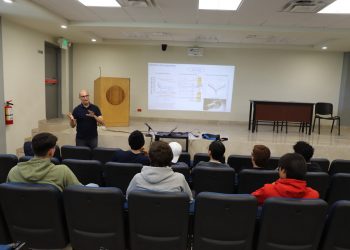 Conversan sobre nanotecnología